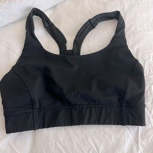 Luluemon black sports bra